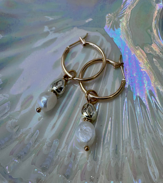 Aura Pearl Hoops